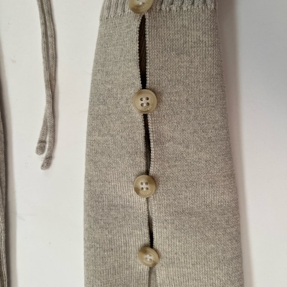 Lauris Long Sleeve Merino Wool Mini Sweater Dress
JACQUEMUS - Picture 6 of 16